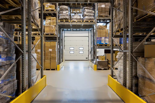 Efficient Cross-Docking Strategy Tips: Loading Shipping Crates Properly, Staying Organized and More