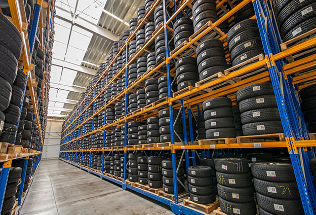 4 Essential Storage Solutions for Automotive OEM Suppliers