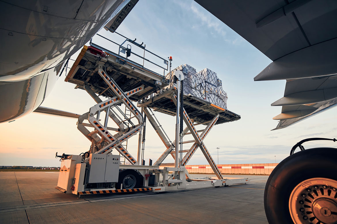 lifting freight onto plane